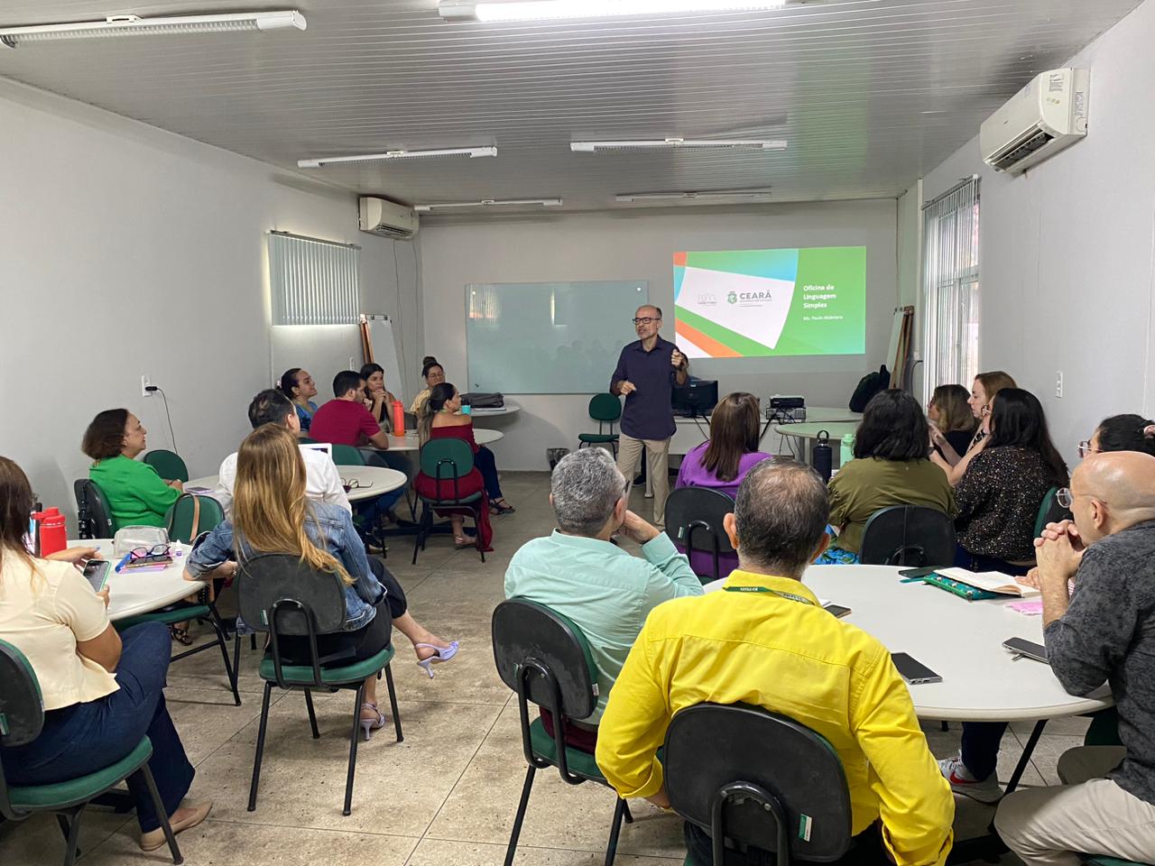 EGPCE realiza oficina de Linguagem Simples