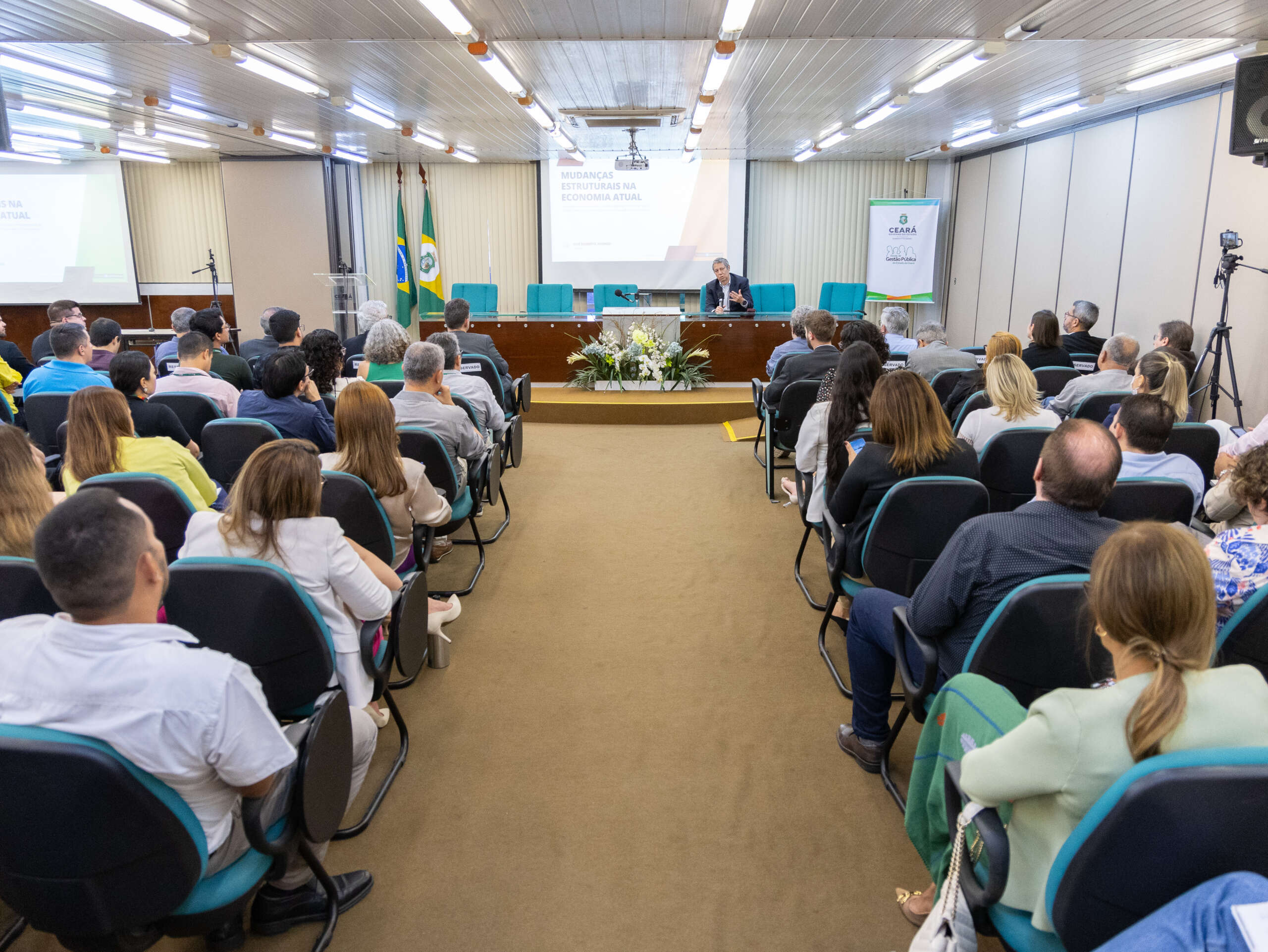 Seminário da EGPCE e Seplag destaca desafios e estratégias para transformação digital no Ceará
