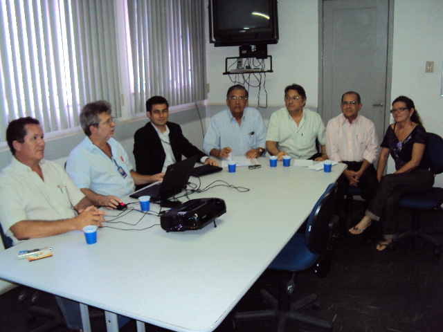 Consultor da PGE participa de reunião na Ematerce