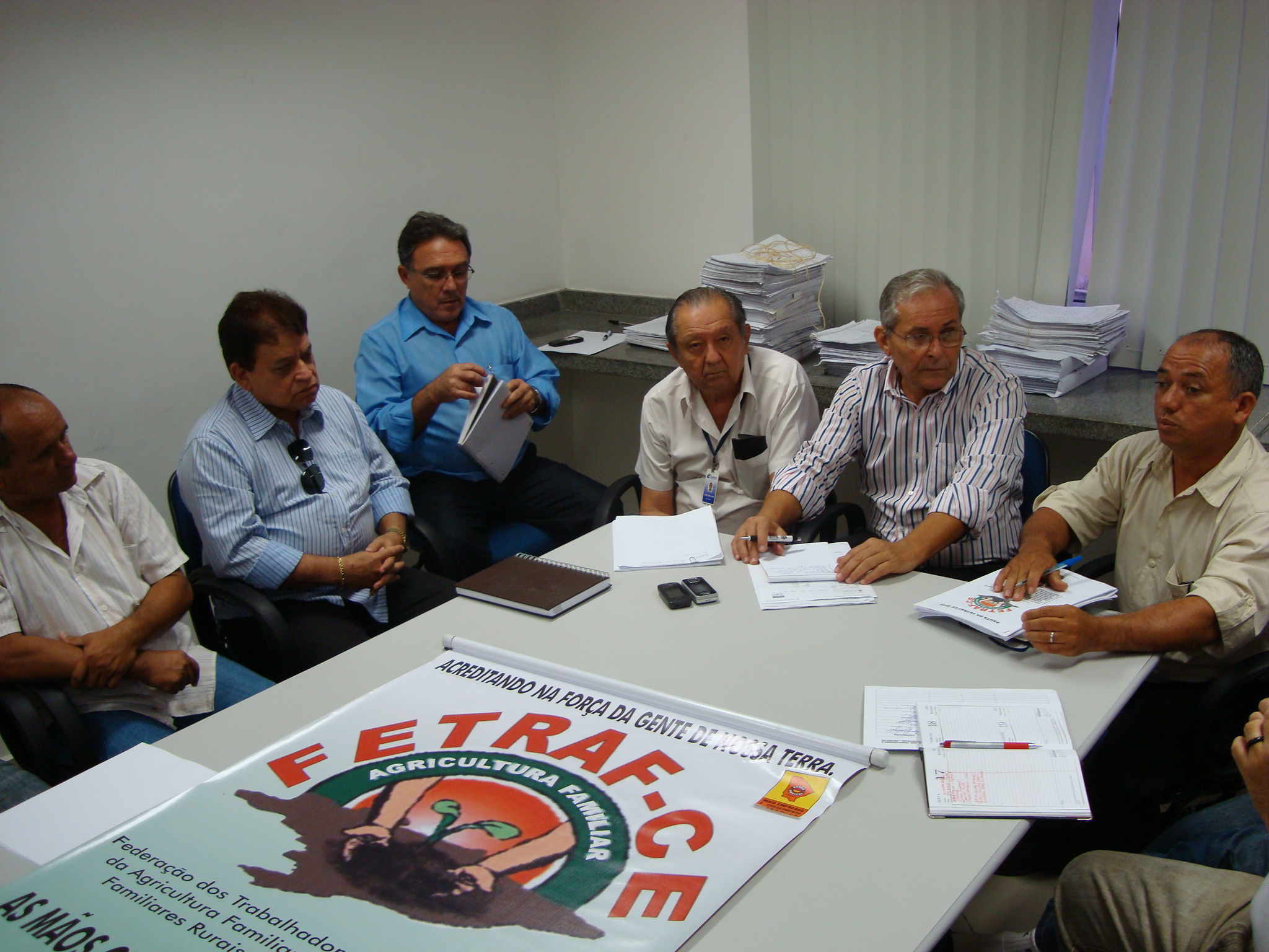 Fetraf-Ceará e sindicatos filiados reúnem-se com dirigentes da Ematerce