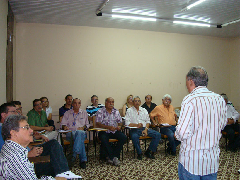Consultor do MDA reúne assessores de crédito rural da Ematerce
