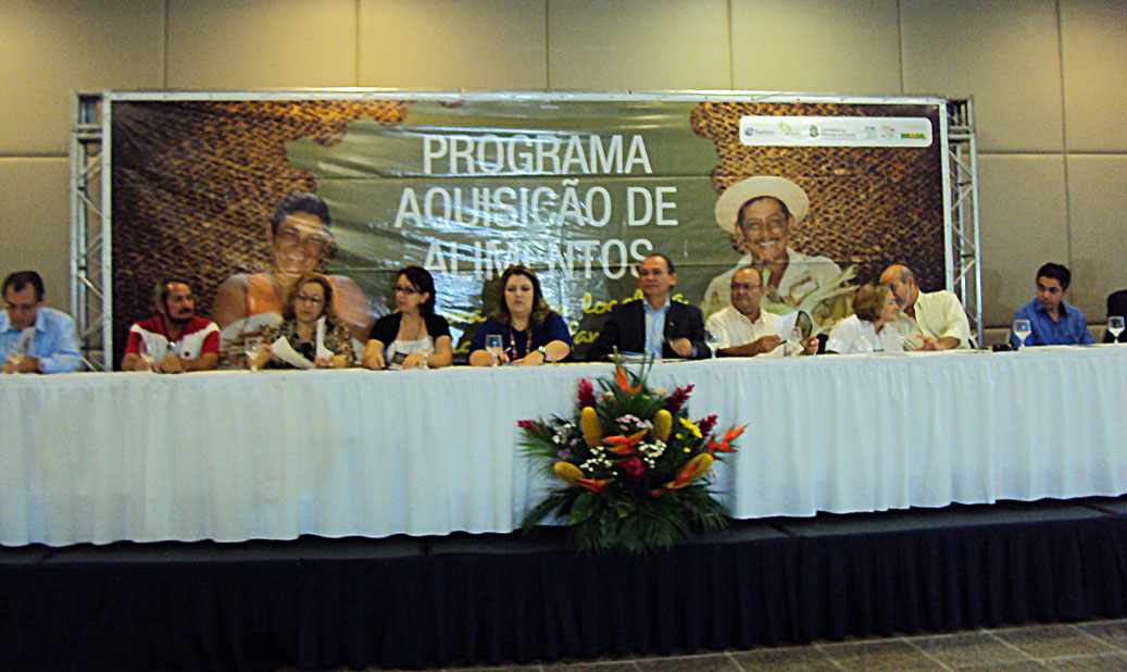 Ematerce no encontro com parceiros do PAA