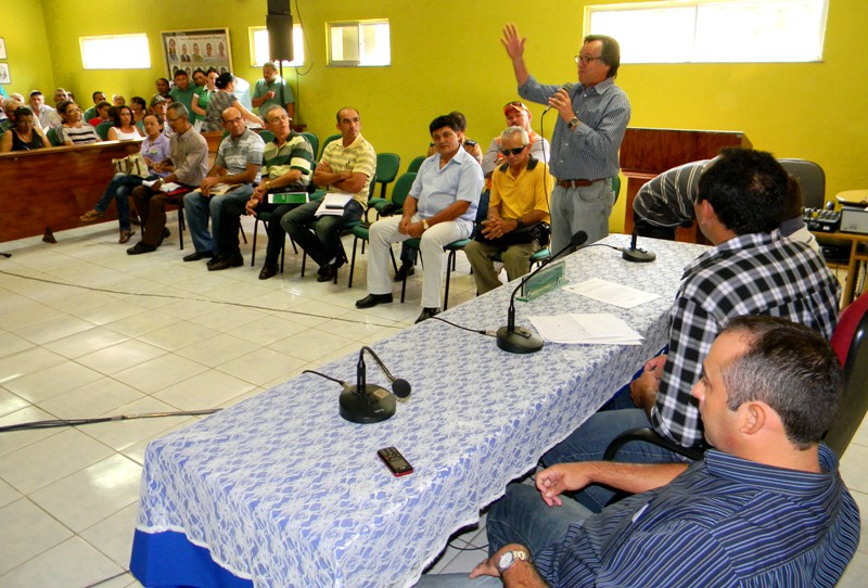 Senador Pompeu: audiência pública debate problema da seca