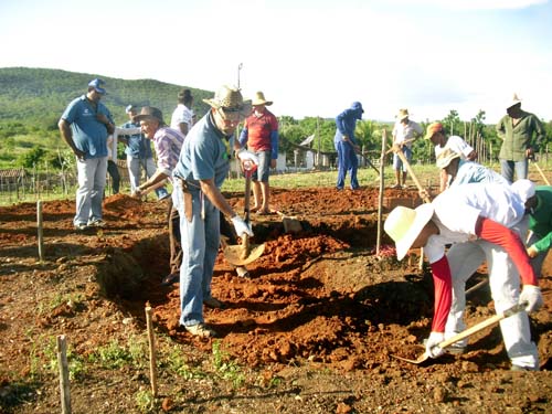 Lavras da Mangabeira: capacitação de agricultores e jovens da Agricultura Familiar