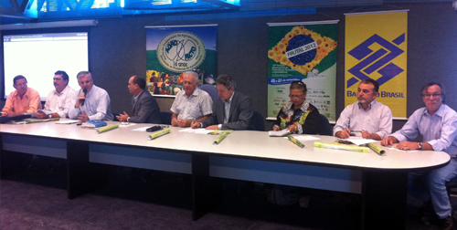 Dirigentes da Ematerce no lançamento do Frutal