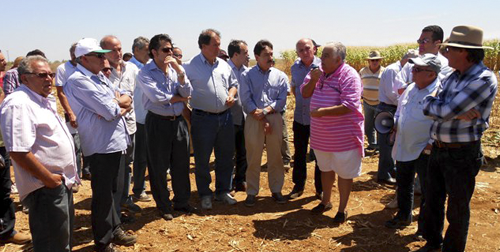 Presidente da Ematerce no Dia de Campo na fazenda Flor da Serra