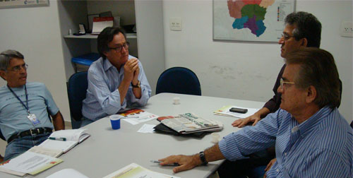 Dirigentes do Instituto do Caju no Ceará visitam presidente da Ematerce
