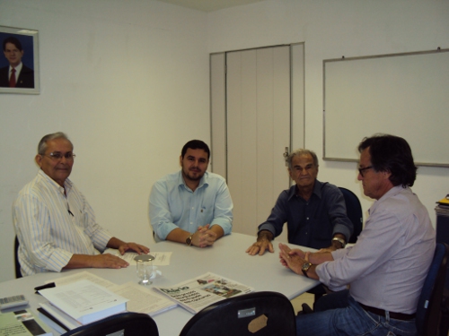 Dirigentes da Ematerce recebem  visita do 1º  Extensionista de Redenção