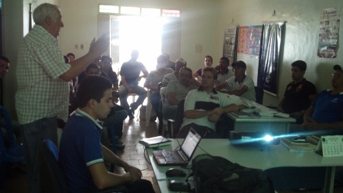Araripe: gerente regional debate contratos de resultado