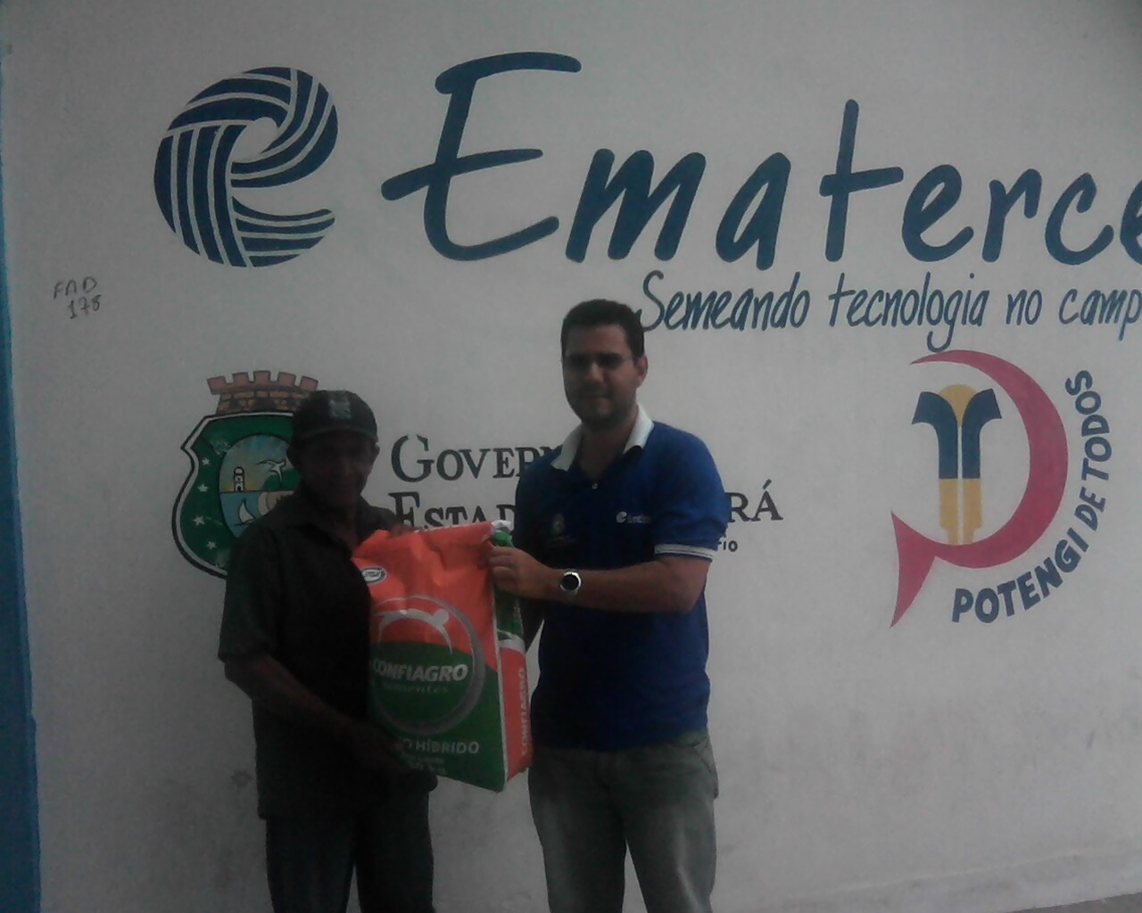 Potengi: agricultores recebem sementes selecionadas