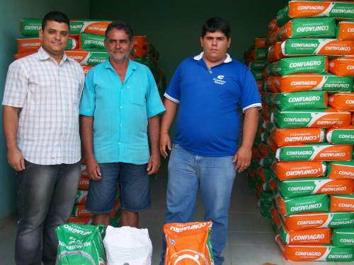 Tarrafas: agricultores recebem sementes selcionadas da Ematerce