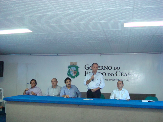 Ematerce representada no encontro com prefeitos e secretários de agricultura
