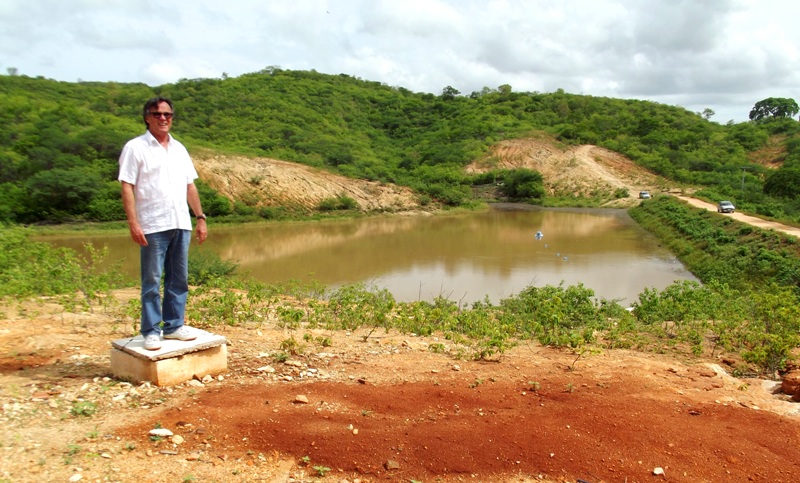 Canindé: açude construído pela Ematerce garante abastecimento