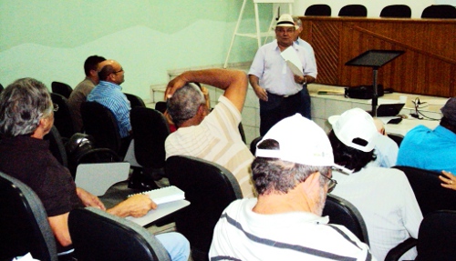 Quixadá: encontro mobiliza técnicos para sucesso da campanha contra aftosa