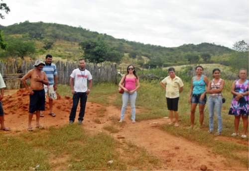 Assaré: Ematerce e Senar ministram curso sobre criação de galinhas caipiras