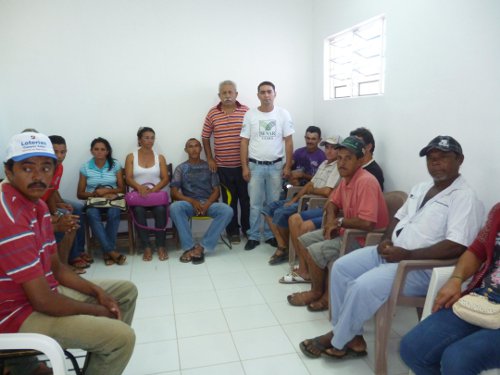 Salitre: curso sobre criação de galinha caipira