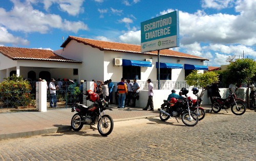 Quixeramobim: criadores aderem ao Programa Compra do Milho