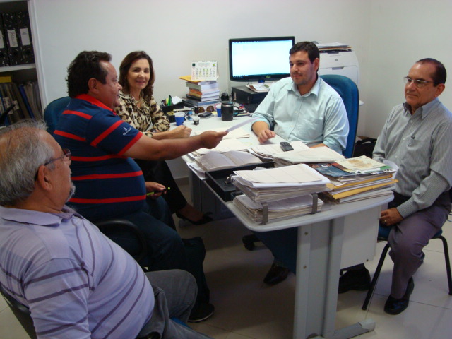 Ematerce: diretor Administrativo e financeiro recebe visita da diretoria da Assema