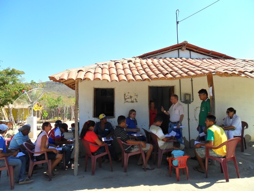 Santana do Cariri: curso de abate de frangos para agricultores do PBSM