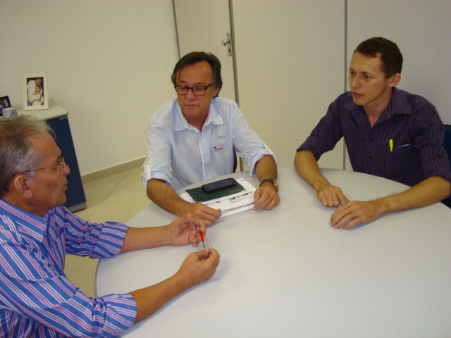 Secretário de Política Agrícola da Fetraece visita presidente da Ematerce