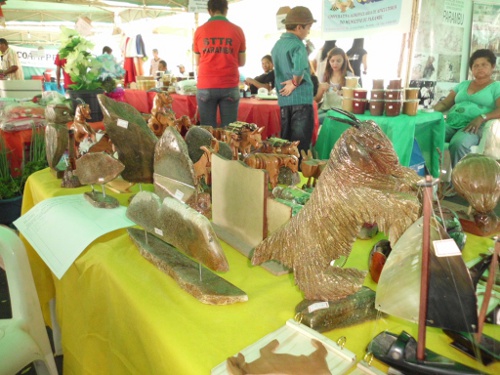Ematerce participa de feira em Parambu
