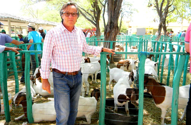 Tauá: Ematerce marca presença no Festberro