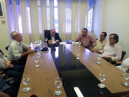 Presidente da Ematerce e diretor técnico na reunião da Adece