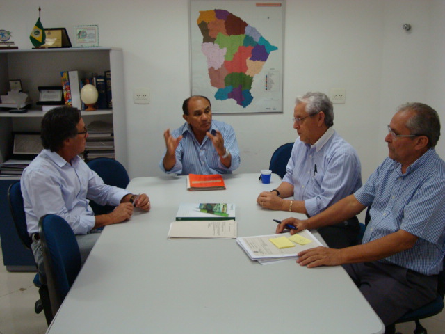 Ematerce: presidente recebe assessores do centro gerencial