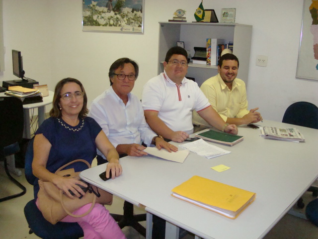 Milhã: visita de prefeito e secretária da Agricultura visitam presidente da Ematerce