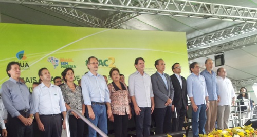 Presidente da Ematerce na solenidade com Dilma Roussef