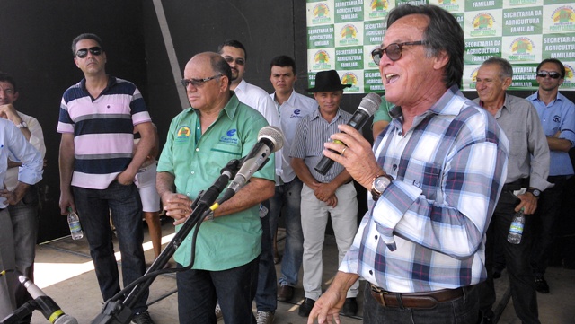 Piquet Carneiro: Ematerce na inauguração do sistema de abastecimento