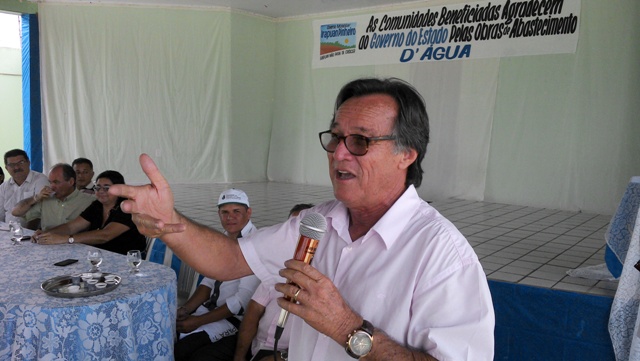 Deputado Irapuan Pinheiro: Ematerce presente na solenidade Água para Todos