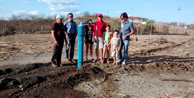 Boa Viagem: em plena seca, poço profundo com vazão de 9 mil litros por hora