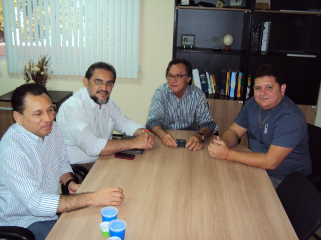Ematerce: presidente recebe visita do prefeito de Canindé e do presidente-eleito da Câmara de Vereadores