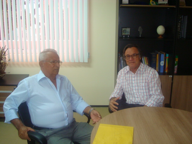 Ematerce: ex-diretor administrativo e financeiro despede-se dos dirigentes e colegas do centro gerencial