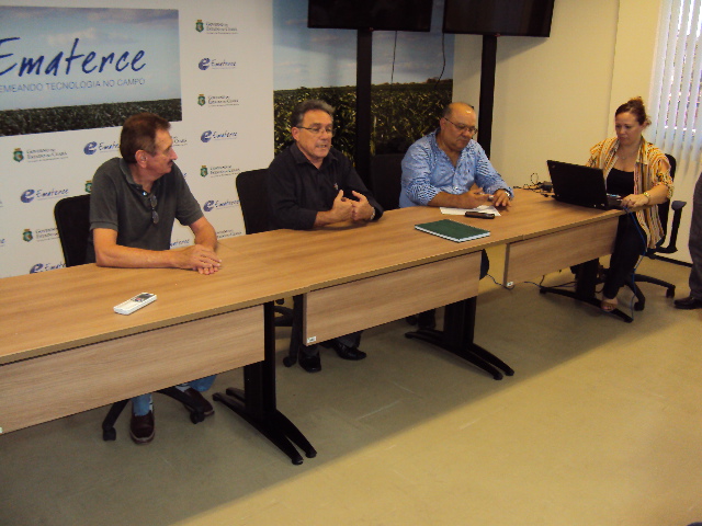 Ematerce: diretoria técnica apresenta ações extensionistas ao novo presidente