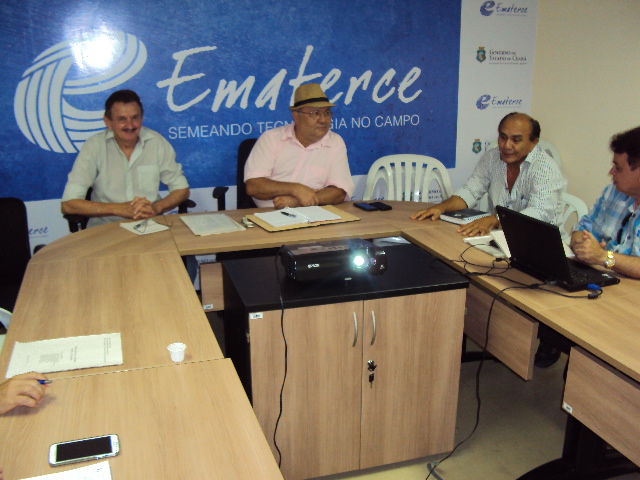 Presidente da Ematerce reúne-se com assessores estaduais