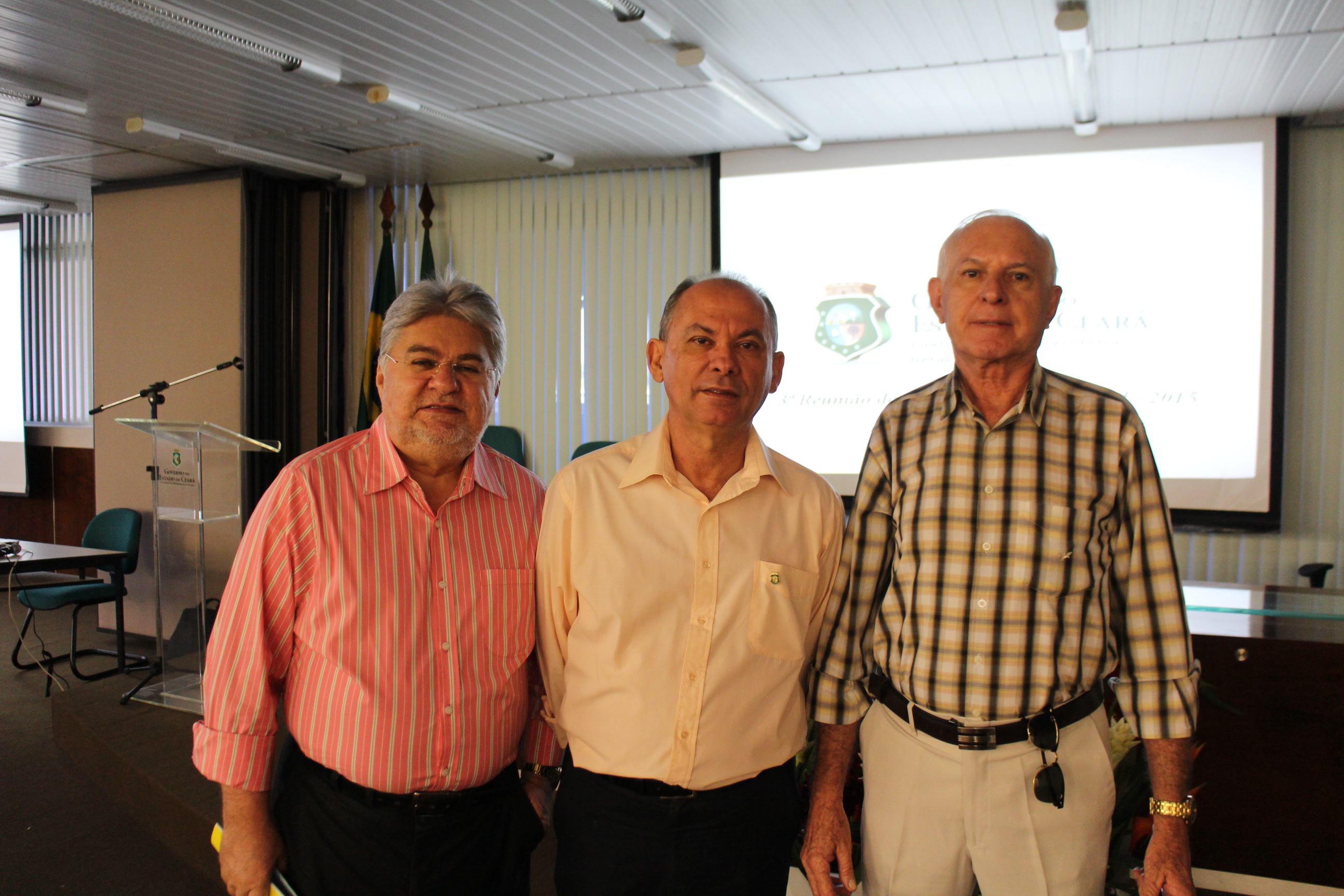 EMATERCE: OUVIDORES PARTICIPAM DE REUNIÃO