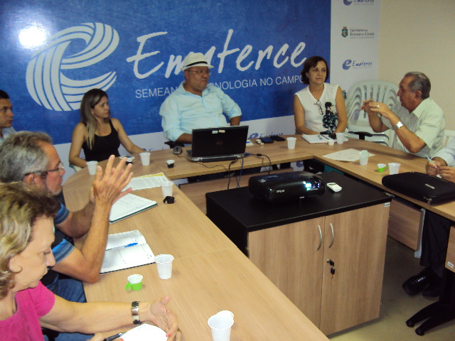 Centro Gerencial da Ematerce: reunião com assessores da Geate