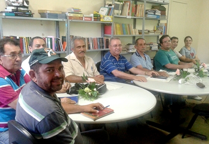 Ematerce: gerências regional e local do Médio Jaguaribe fazem reunião de Avaliação Geral  Mensal