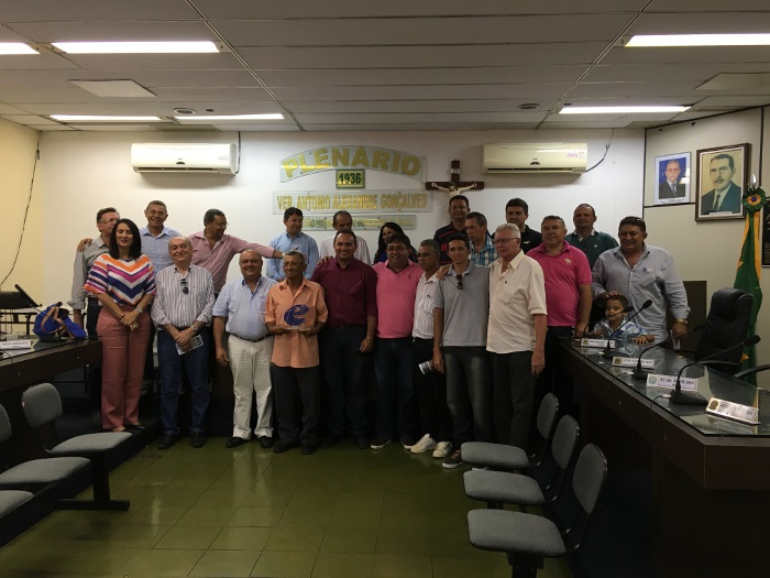 IPAUMIRIM: EMATERCE E AGRICULTOR FAMILIAR SÃO HOMENAGEADOS PELA CÂMARA MUNICIPAL