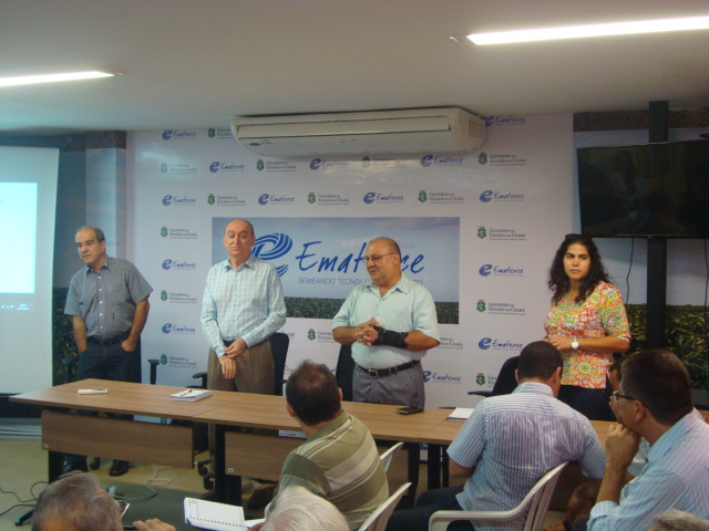 Cientista Fernando Valicente ministra palestra sobre controle biológico com Baculovirus e Bacillos thunrigiensis