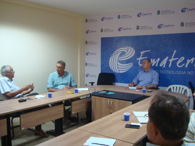 Centro Gerencial da Ematerce recebe visita de cortesia