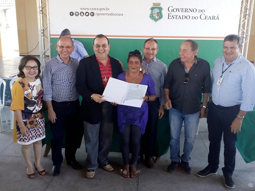 Governo do Ceará entrega 1.586 títulos de propriedade rural em três municípios