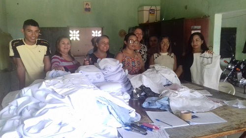 Grupo de artesões de Pentecoste recebe visitas de técnicos da Ceart