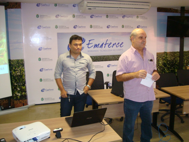 Ematerce: doutorando do Centro de Ciências Agrárias ministra palestra transmitida pelo Youtube