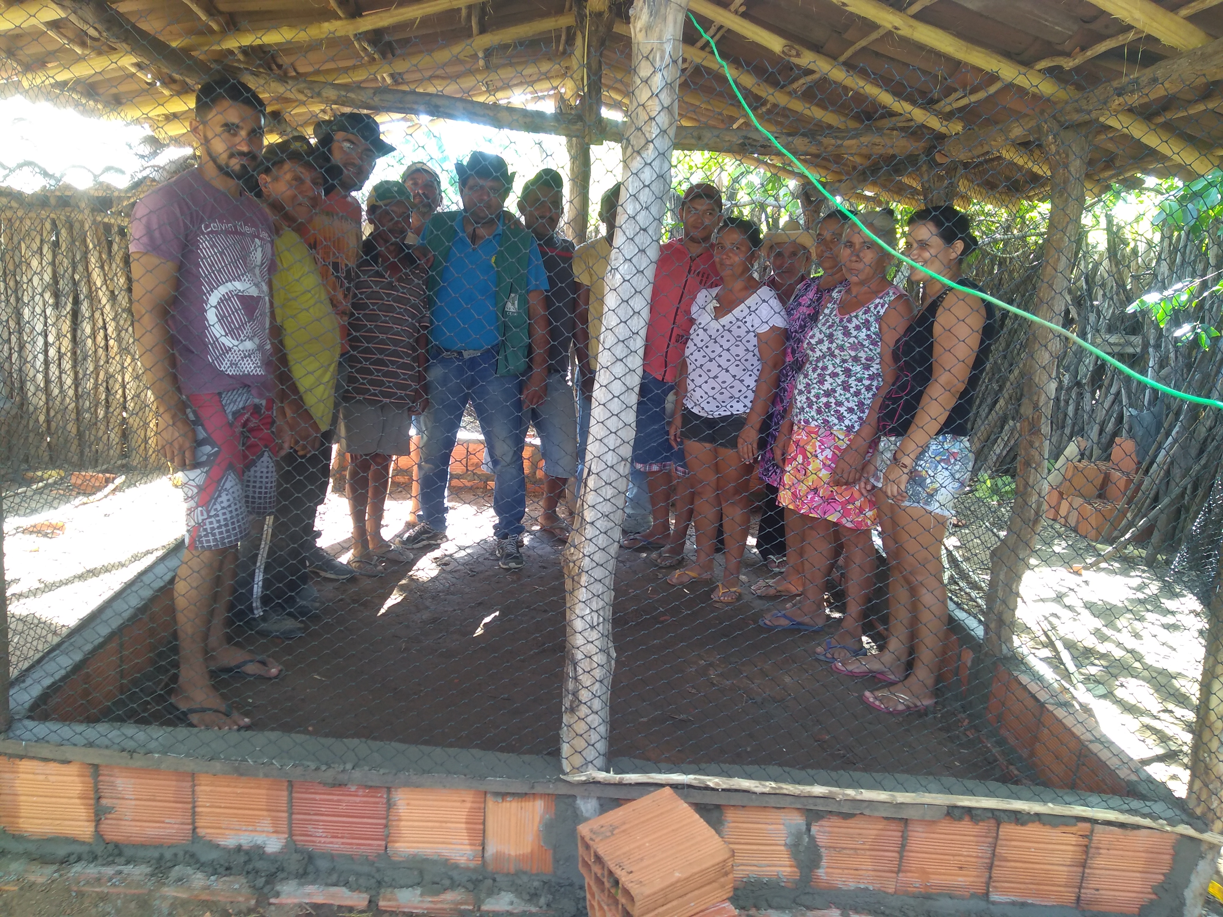 Ematerce e Senar ministram cursos sobre suínos e aves em Frecheirinha