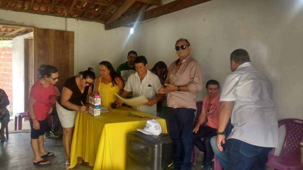 Guaraciaba do Norte: Ematerce participa de reunião com associação de produtores rurais.