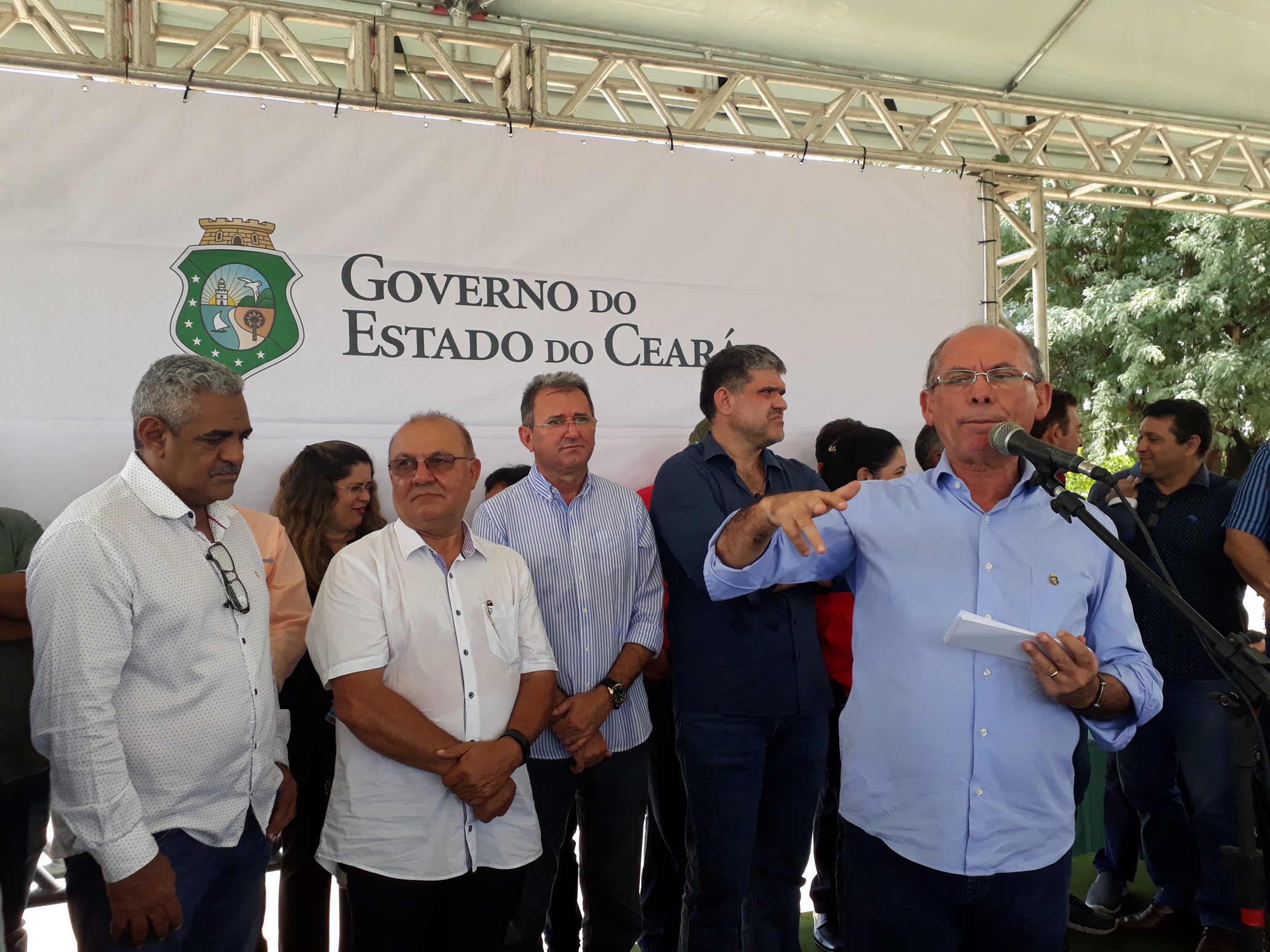 Governo entrega sistemas de abastecimento d´água e atende 365 famílias no Sertão Central