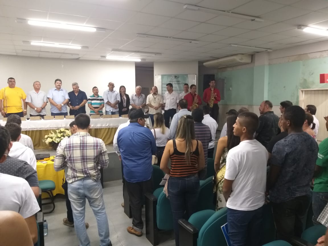 Técnicos da Ematerce, regional da Ibiapaba, participam de seminário sobre bovinos